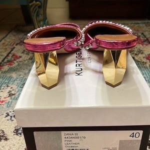 Gorgeous Kurt Geiger Dania 55 slides